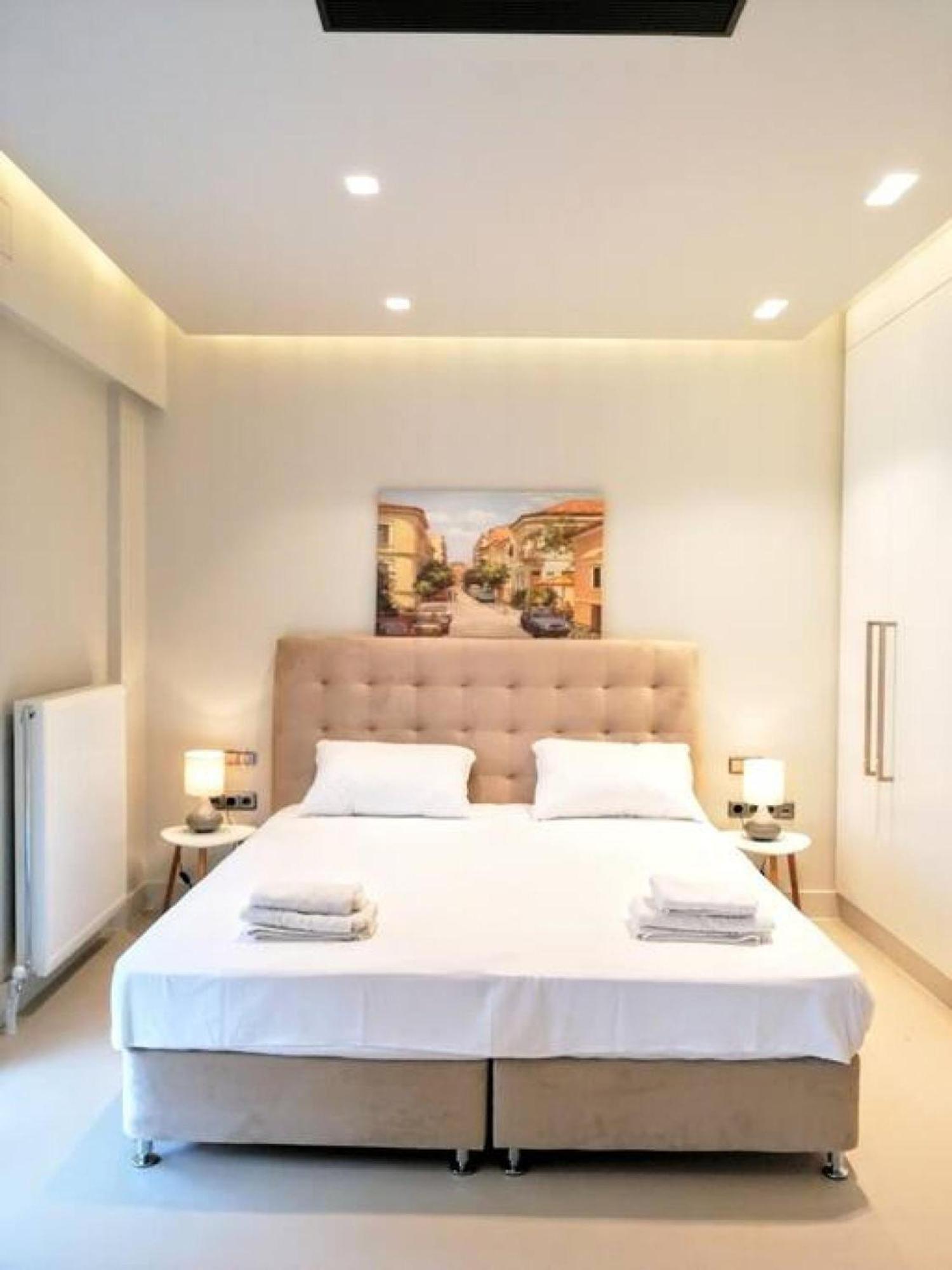 Luxurious Minimal Apartment In Acropolis Atény Exteriér fotografie
